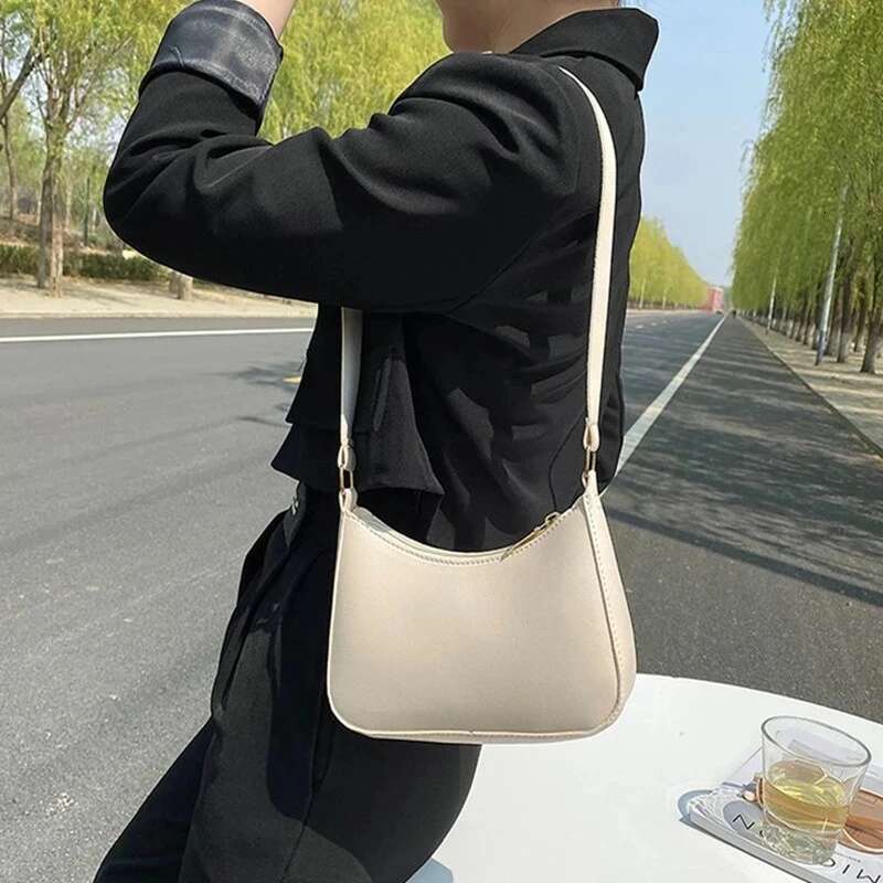 Underarm Bag Casual Women Hobos HandbagsNew Women's Fashion Handbags Retro Solid Color PU Leather Shoulder