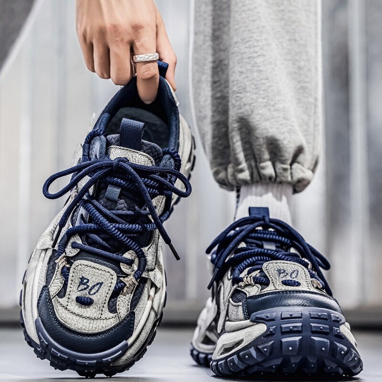 European Men's Shoes 2025 Autumn Winter New Trendy Brand High-End Big Toe Wide Foot Sports Casual Height-Increasing Dad Sneakers