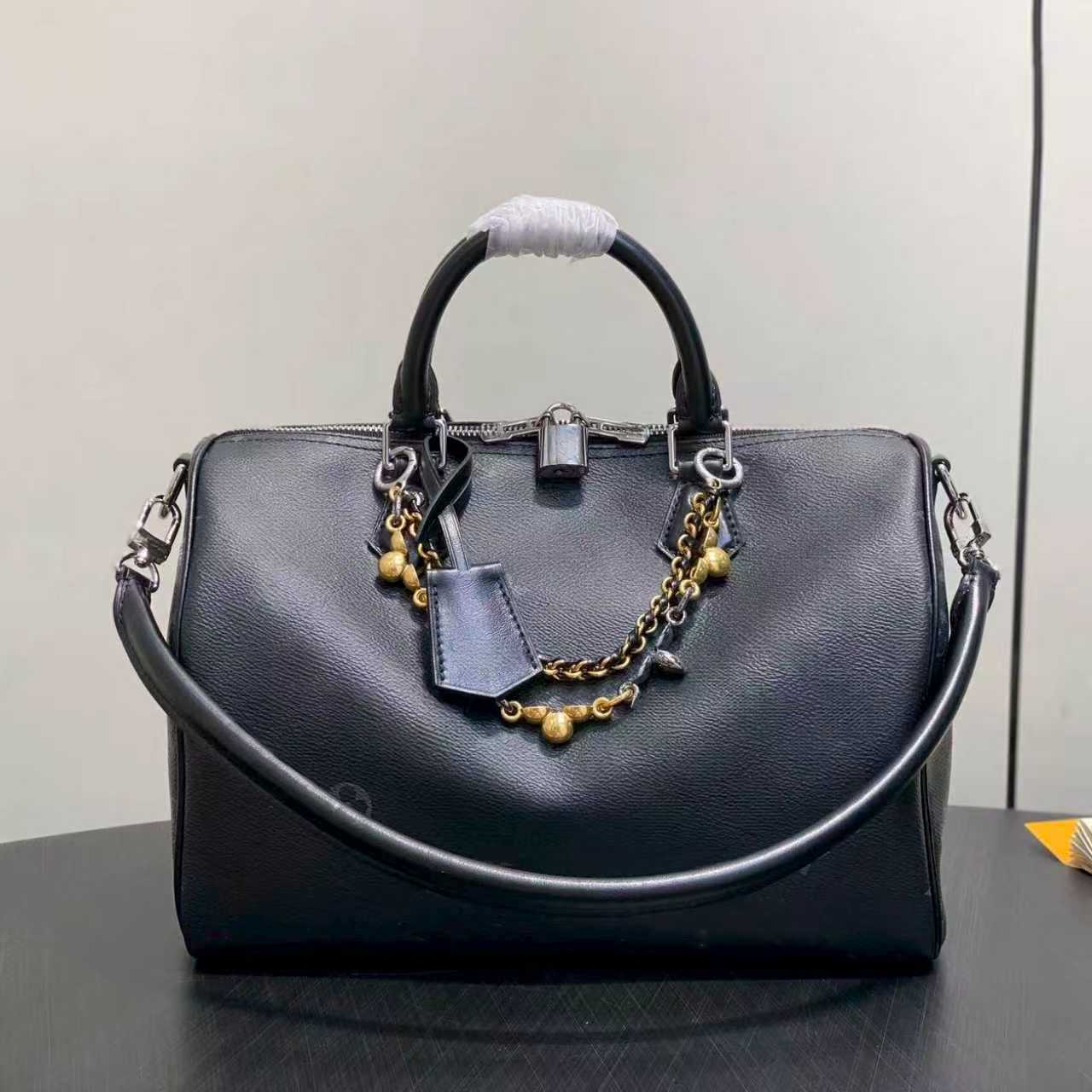 metal plate Soft 30 olive green navy blue Lucky p9 soft quality shoulder bag genuine leather handbag lady tote designer men women bags