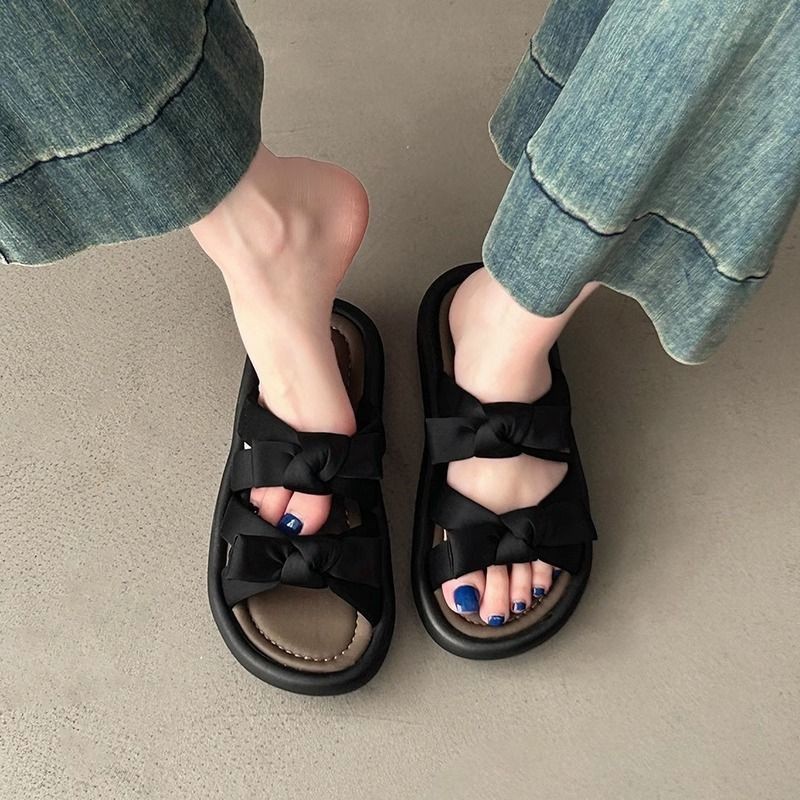 Women's new summer fashion casual flip-flops wear soft soles of the senior sense of vintage flip-flops beach shoes