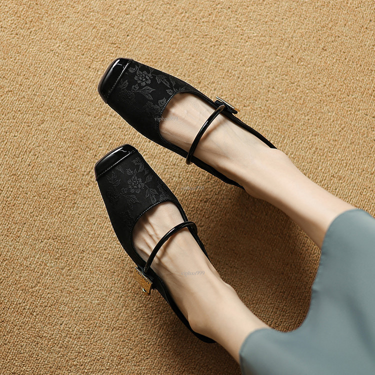 New Designer Sandals With Free Shipping Square Toe With Temperament Women's Shoes 2025 Summer New Heel Chinese Style Versatile Thick Heel Slipper