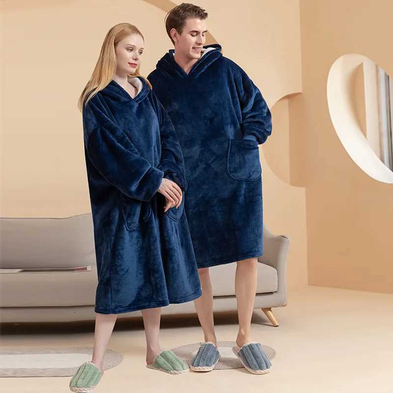 MenWomen Robe Winter New Flannel Nightwear Kimono Bathrobe Gown Hooded Sleepwear Home Dressing Gown Coral Fleece Lingerie C251104