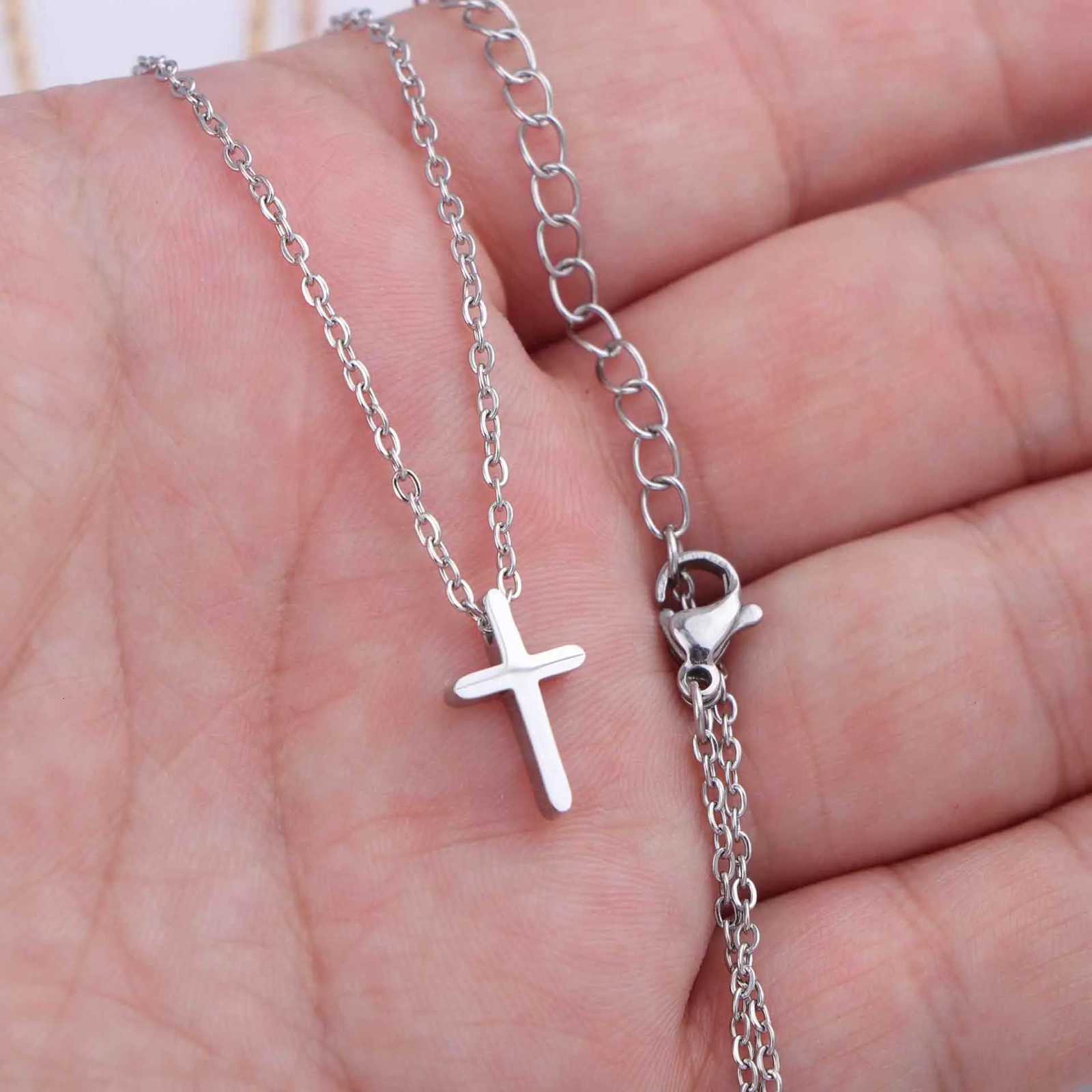 Mirror Polished Stainless Steel Cross Necklace Mini Small Cross Pendants Girls Gift Women Christian Necklaces Cross Bead CharmsXJ251104