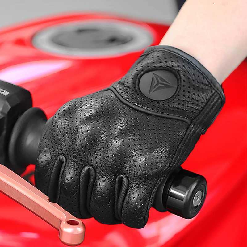 Motorcycle Gloves Men Women Moto Leather Carbon Cycling Winter Gloves Motorbike Motorcross ATV Motor GlovesL251104