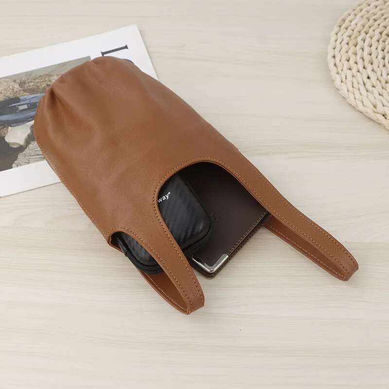 Sheepskin Bucket 2025 New Japanese Literary Genuine Leather One-Shoulder Crossbody Fashion Women's Vintage Handbag Bag