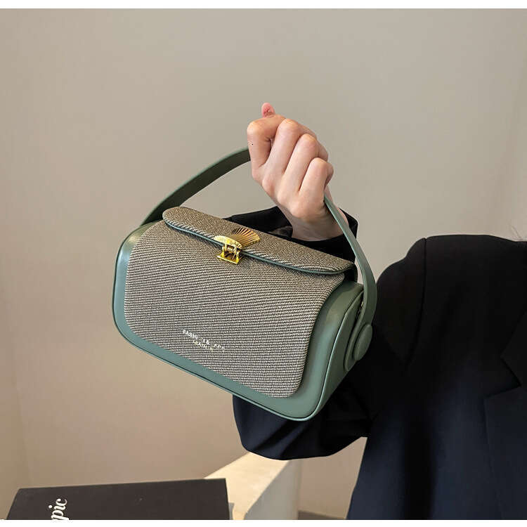 Minimally contrasting small square bag, women's new fashionable handbag, versatile single shoulder crossbody bag