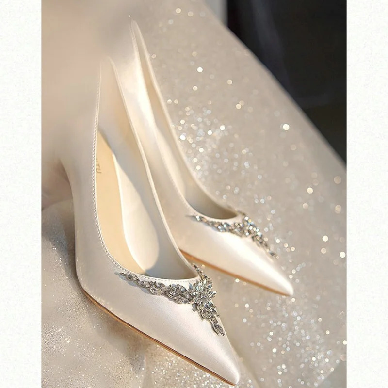 White Women Bridal Wedding Shoes Silk Satin Rhinestone Crystal Shallow Pumps Stiletto High Heels 251103