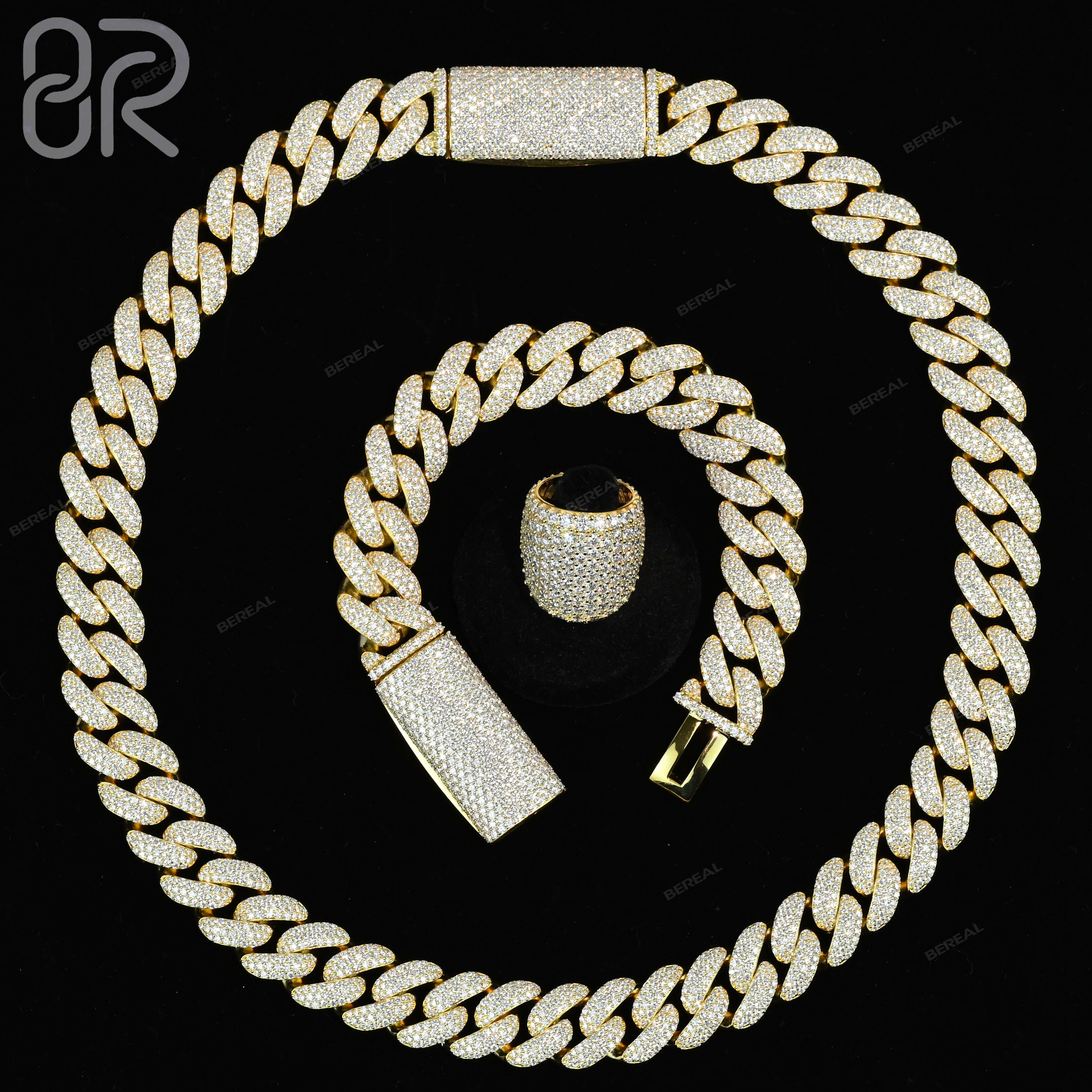 Stylish Wholesale Accessory 14MM VVS Diamond Cuban Chain Bracelet for a Luxurious Touch