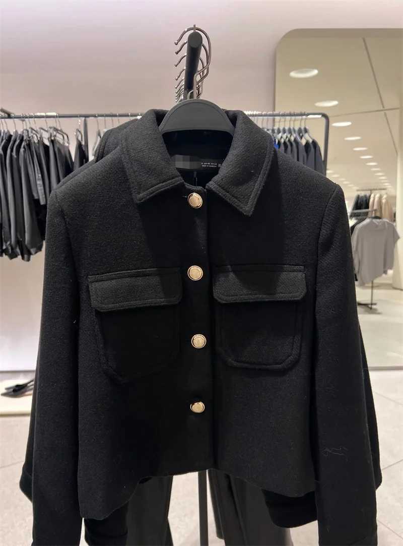 Womens Jacket New Fall 2025 Solid Color LongSleeved Metal ButtonEmbellied Lapel Jacket Casual Fashion Personality Versatile J251103