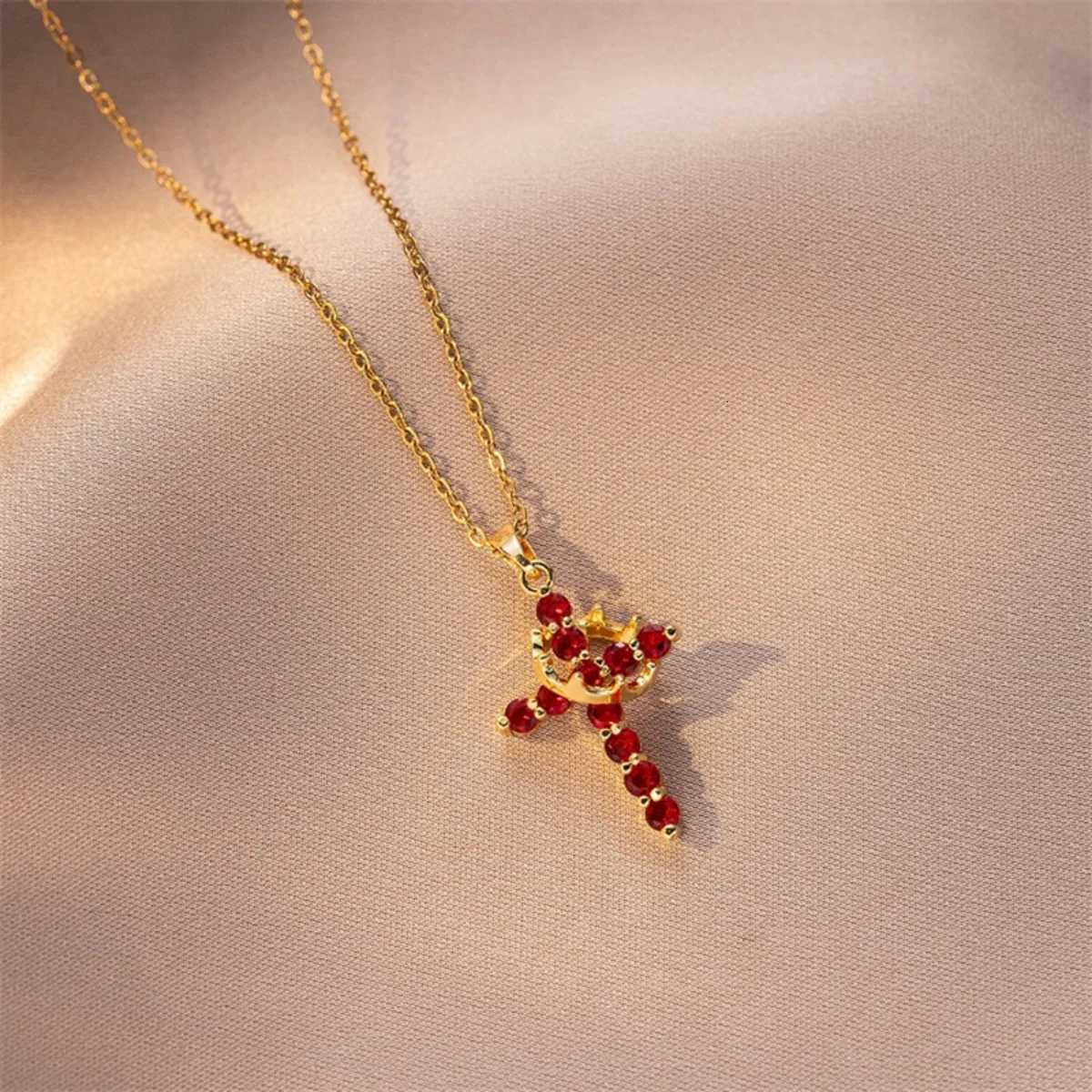 Rotatable Crown Inlaid Zircon Cross Pendant Necklace For Women Men Christian Cross Stainless Steel Chain Choker Prayer JewelryXJ251104