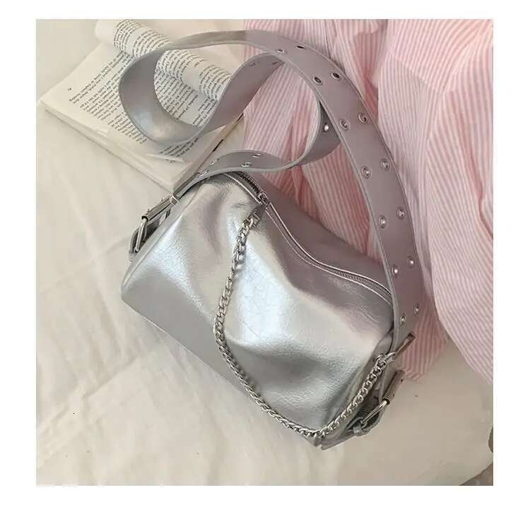 JIAERDI Y2k Grunge Sier Women 2023 Trend Leather Design Pillow Handbags Ladies Haruku Large Capacity Messenger Bag