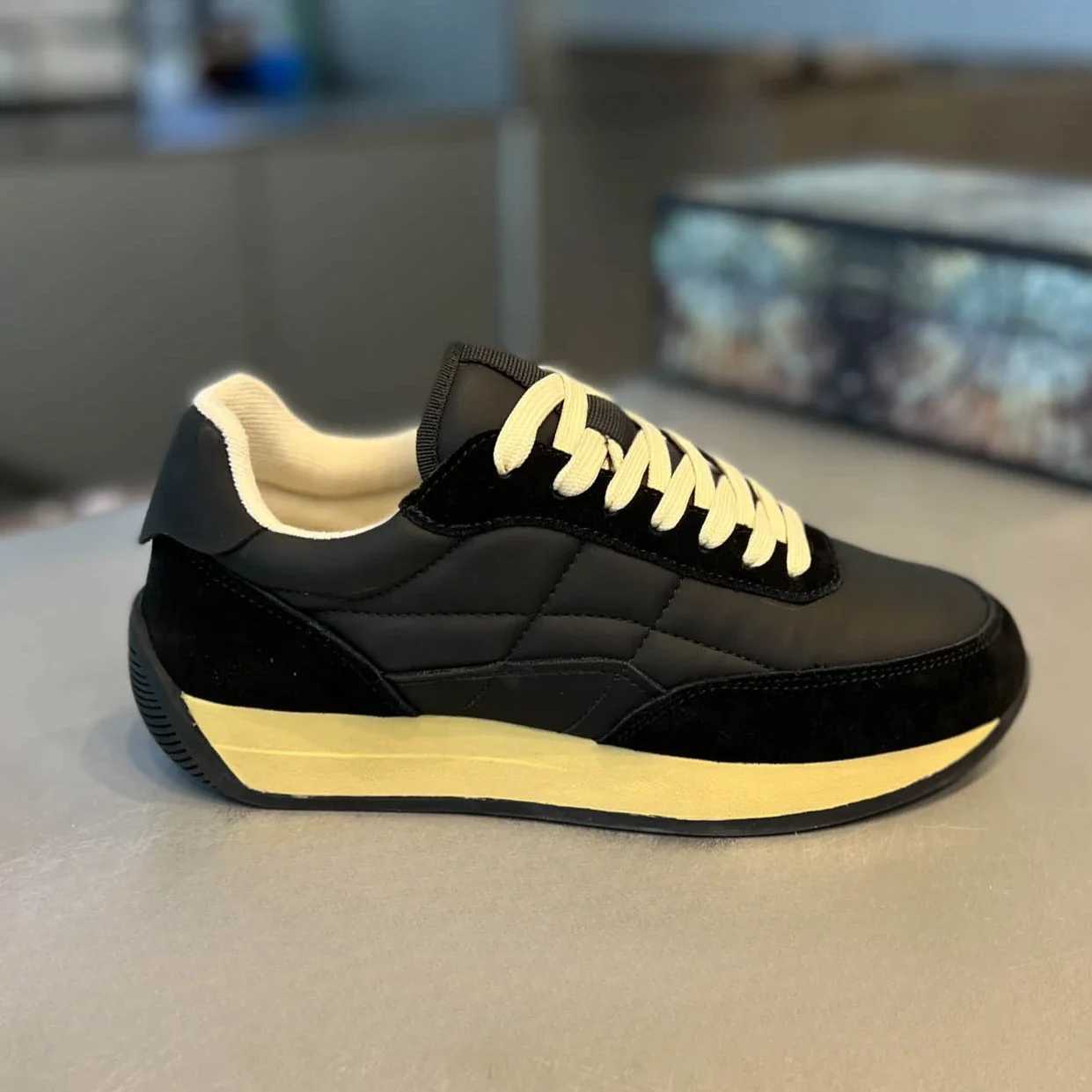 Mens comfortable sports shoes shoes 2024 autumn lace running shoes mens soft leather sports shoes mens sports shoes Z250403