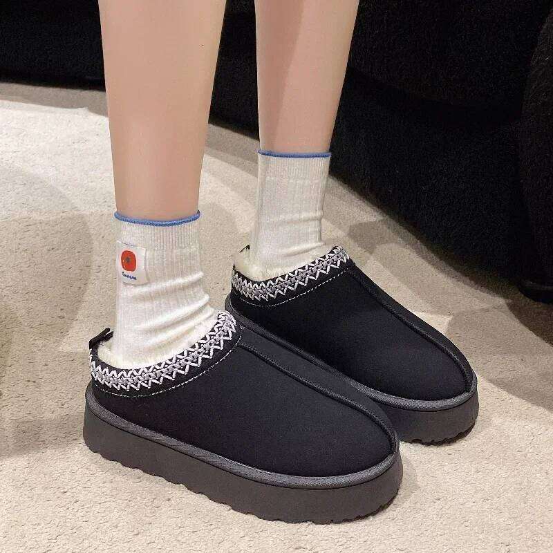 2025 New Winter Short Plush Flats Snow Warm Suede Thick-soled Shoes Women's Chelsea Boots Large Size Botas Mujer