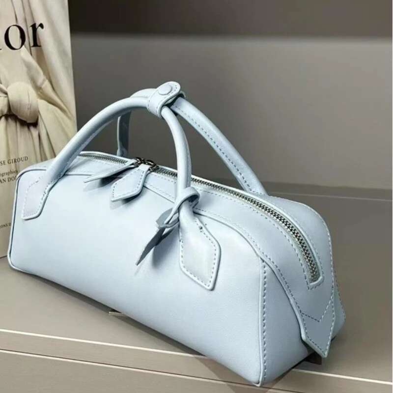 Genuine Leather Vintage Sausage Bag 2025 New Niche Design Ins Fashion Y2k High-Quality Cowhide Women's Simple Long Handbag