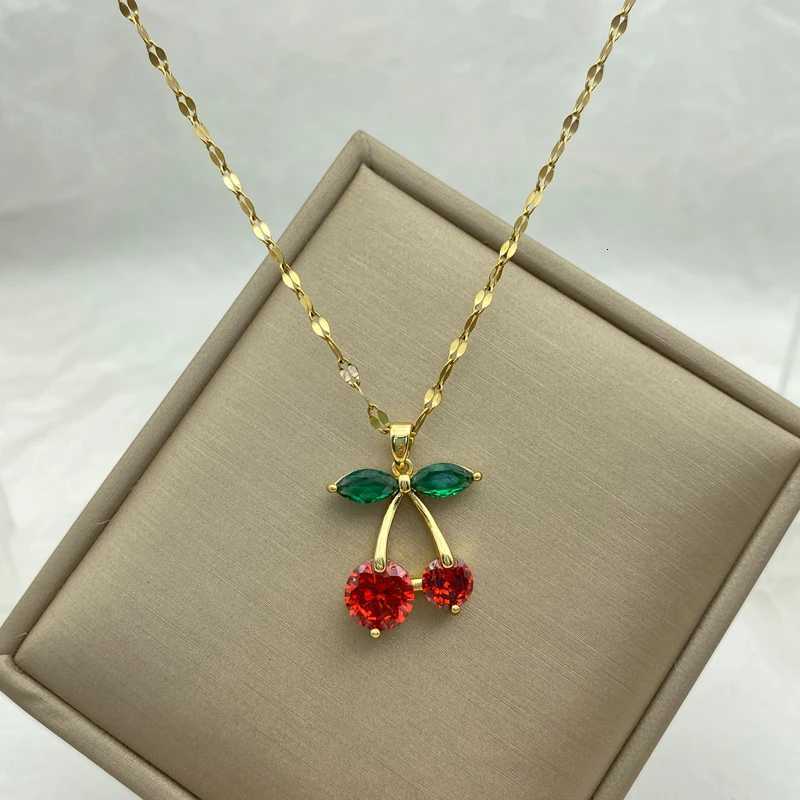 Gold Plated Stainless Steel Necklaces With Zircons Red Cherry Pendant Necklace New IN Fashion Jewerly AccessoriesXJ251104
