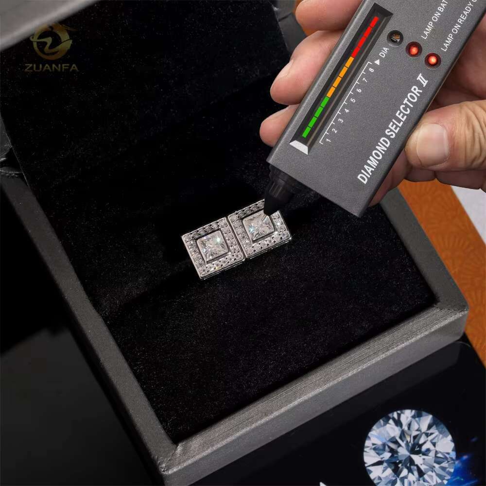 Hip Hop High Quality Iced Out Screw Back Stud Moissanite Diamond Square Earrings for Men