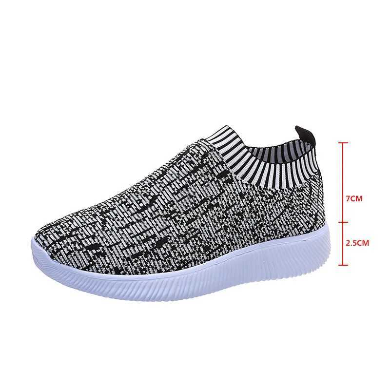 2022 Womens Sports Shoes Fashion Socks Shoes Breathable Casual Sports Shoes Summer Vulcanized Shoes Womens Machine Tenis Feminino Apartment Z250403