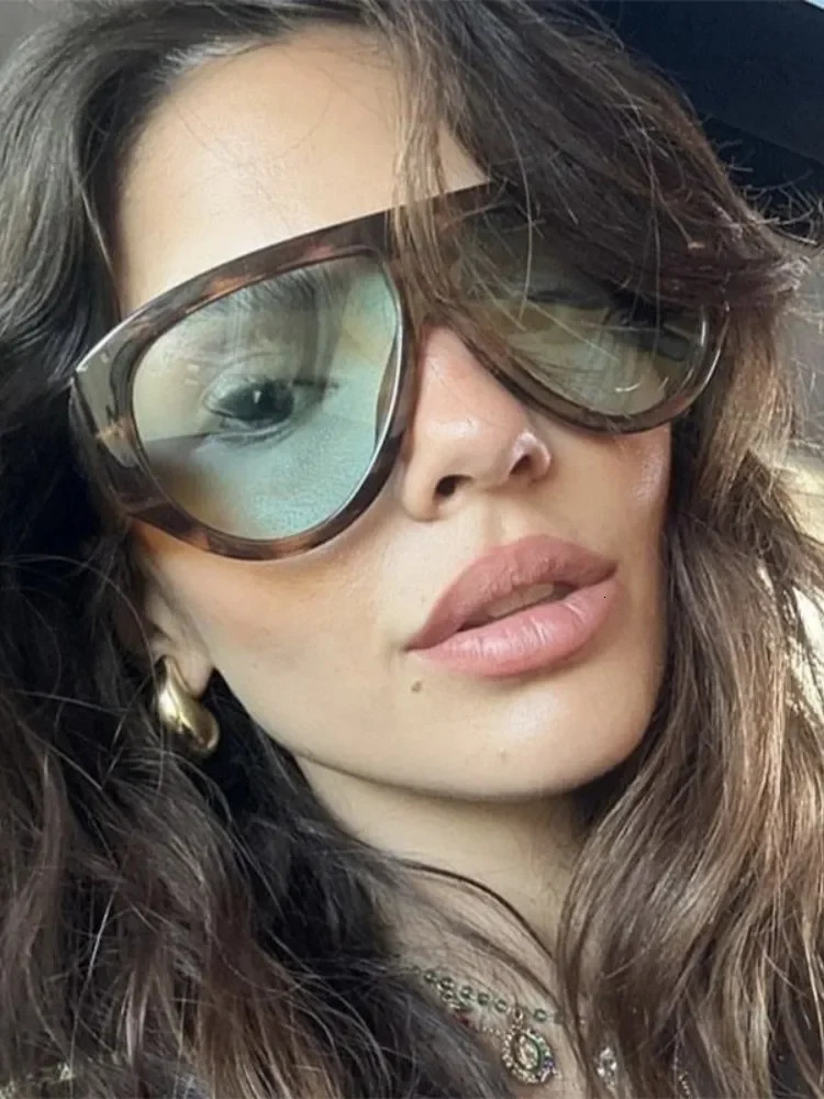 Fashion Oversized Hip Hop Sunglasses Men Women Shades Sun Glasses Trend Male Punk Eyewear Female UV400 251029