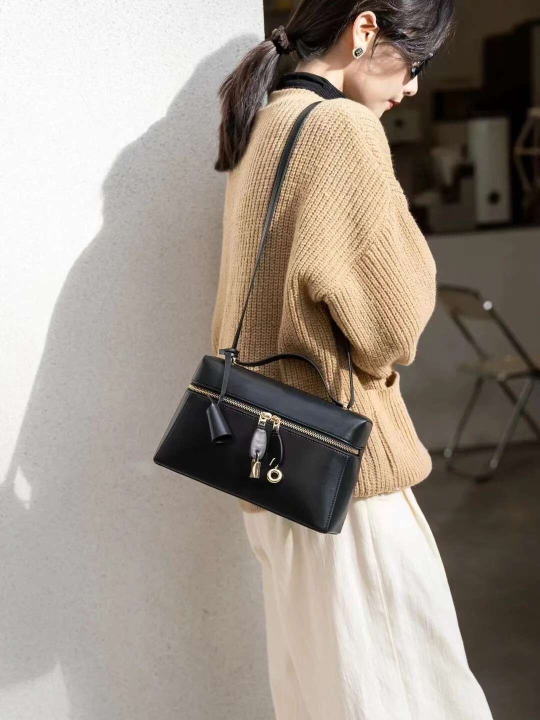 2025 New Small Square Baotou Layered Leather Women's Handbag Single Shoulder Crossbody Bag