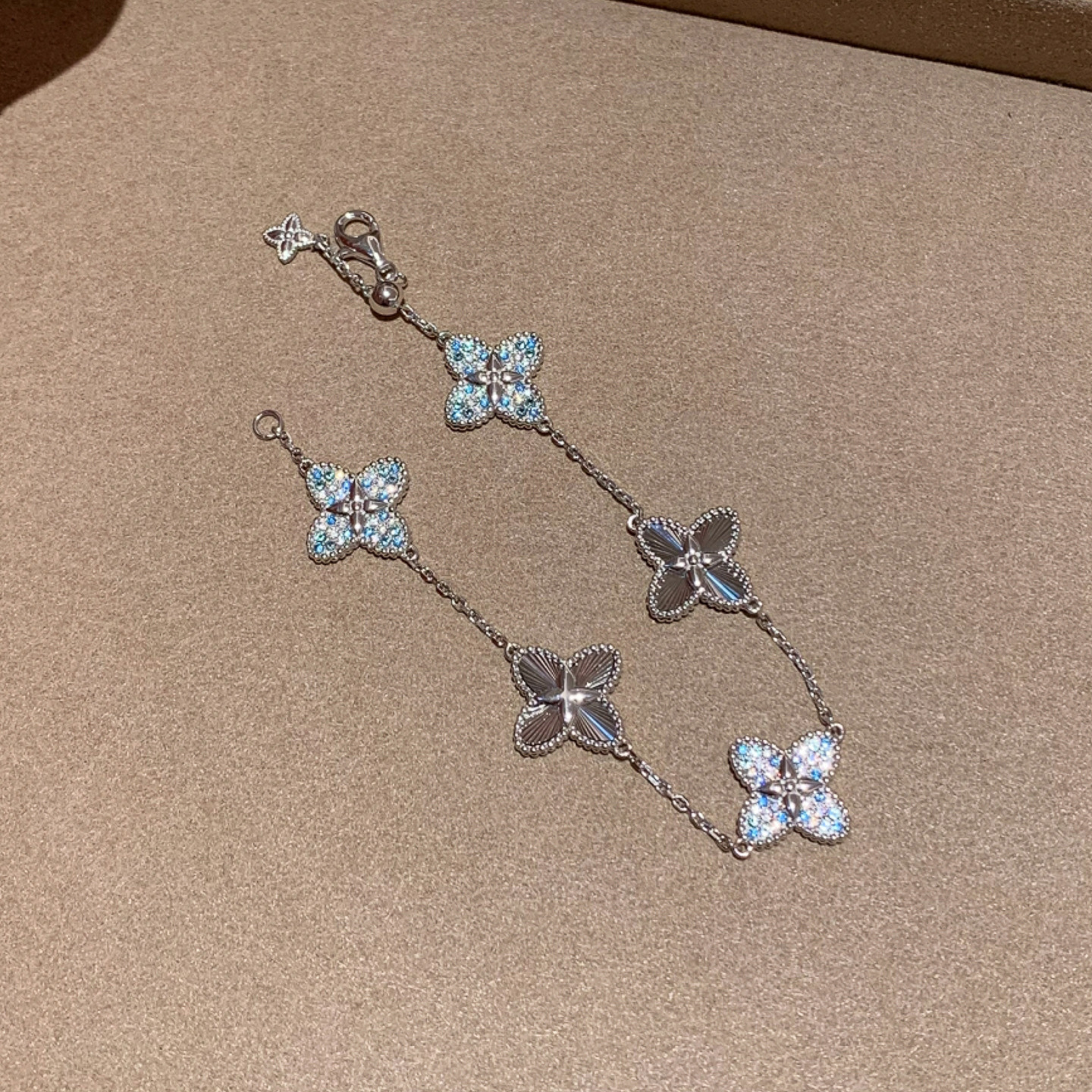 Korean Style Ins Zircon Flower Sweet Elegant Everyday Versatile Bracelet Light Luxury Niche Commuting Jewelry - view 7