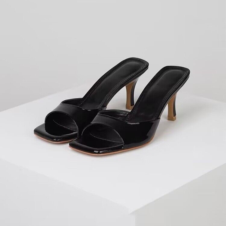 Women's summer new fashion high heels sandals square thin heels wear large size women's slippers