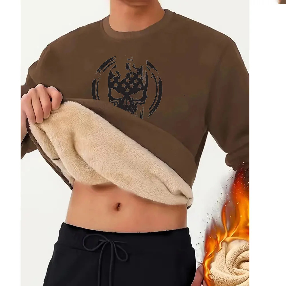 Cartoon skull round neck hoodie mens autumn and winter cashmere thick warm coat fashion loose tops Y 250321