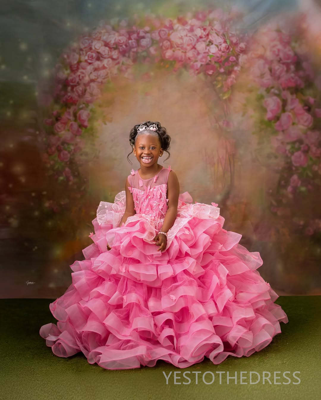 2025 Aso Ebi Pink Flower Girl Dresses Children Birthday Dress Illusion Sheer Neck Rhinestones Beaded Lace Tiered Tulle Princess Queen Ball Gown For Ma