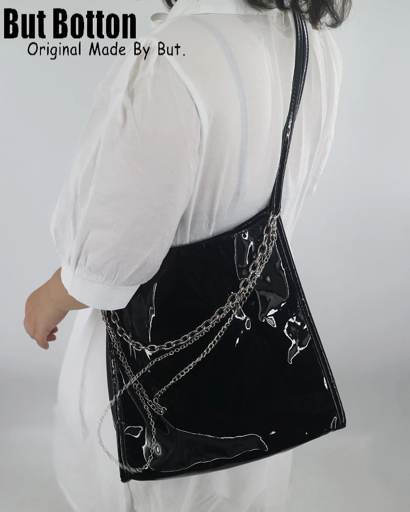 Gothic womens Y2K womens patented leather shoulder bag handbag Harajuku womens metal punk chain cross body bag beer capacity handbag 250402