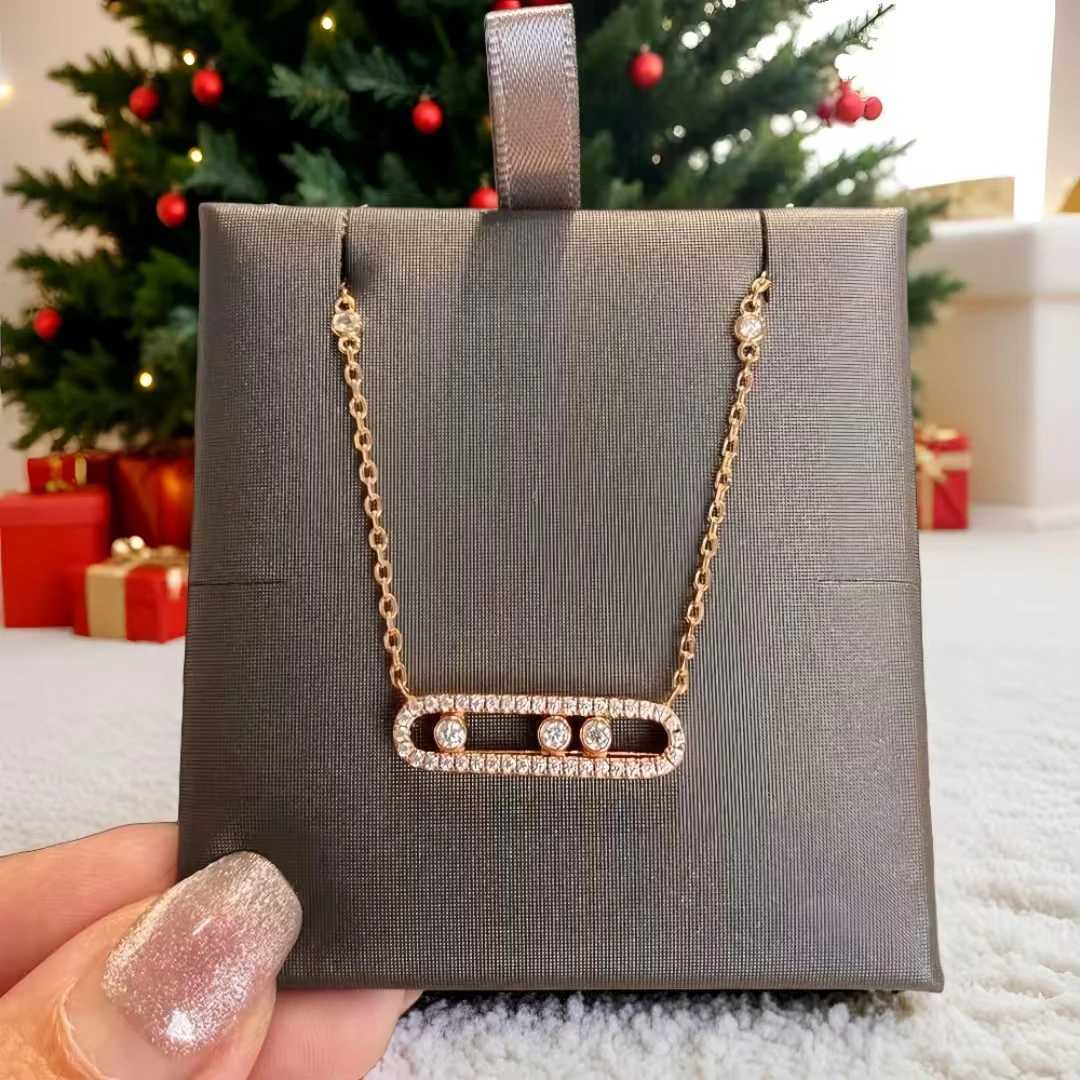 High Quality 925 Sterling Silver Boutique Jewelry Pendant Necklace Inlaid With Shiny Movable Zircon Fashionable Womens BanquetXJ251104