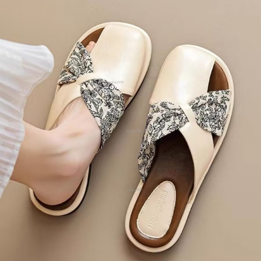New Designer Sandals With Free Shipping Large Size Flat Bottomed Half Slip Slippers Women Wearing Out Baotou New Chinese Style Printed Casual Sandals 