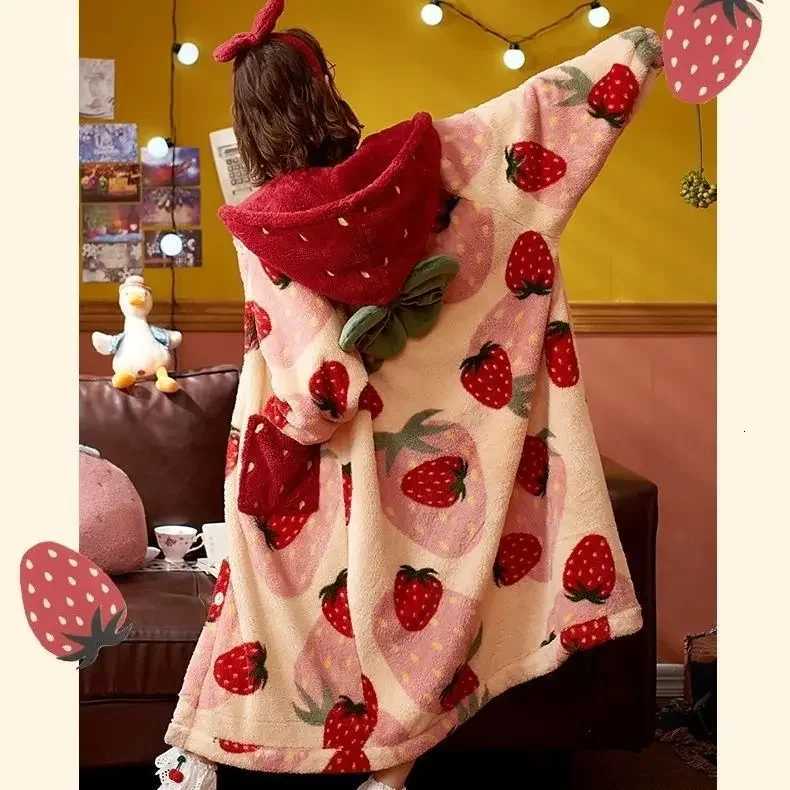 Flannel 2024 Winter Kimono Nightgown Strawberry Cute Home Wear for Women Sleepwear Warm Bathrobe Cartoon Hooded Long Robe C251104