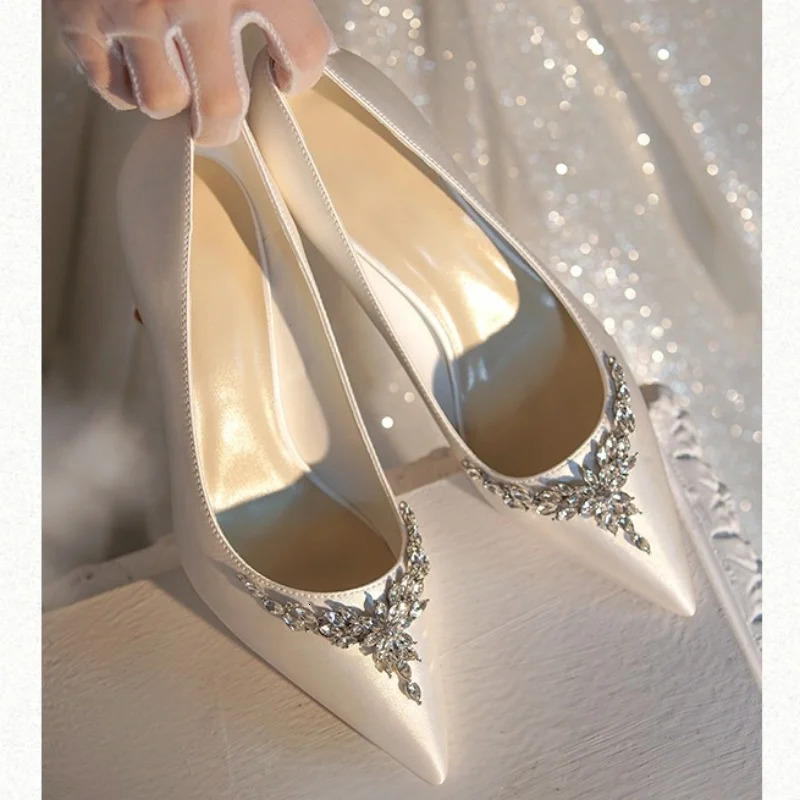 White Women Bridal Wedding Shoes Silk Satin Rhinestone Crystal Shallow Pumps Stiletto High Heels 251103