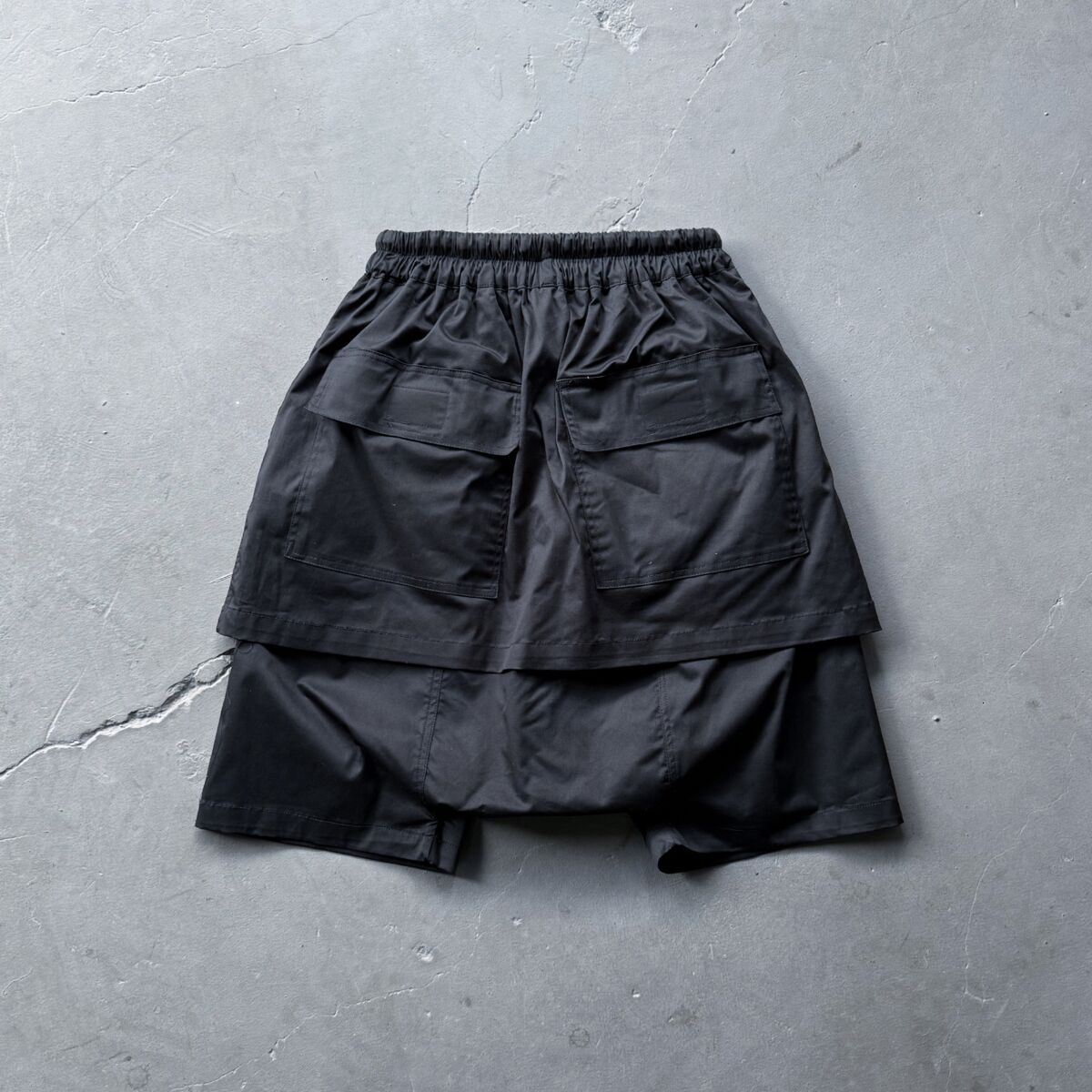RO Style Shorts, Dark Double Layered Skirt, Hanging Crotch Baggy Skirt Pants, Drkshdw Loose Fit Five Quarter Pants For Men
