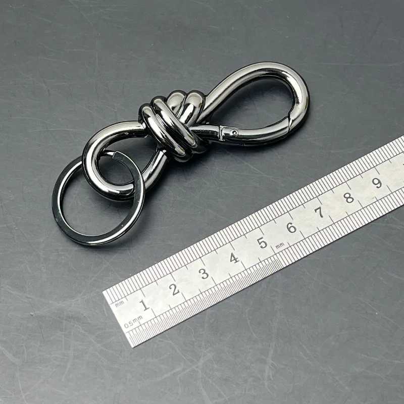 originaDIY Metal keychain Fashion waist decoration Backpack ornament Lucky Dice Black 8 Portable bottle opener Mens small giftsW251103