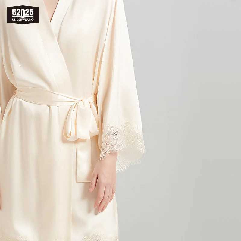 52025 Womens Pure Silk Lace Nightgown Robe Set 100 Mulberry Silk Luxurious Comfort Timeless Feminine Grace C251104