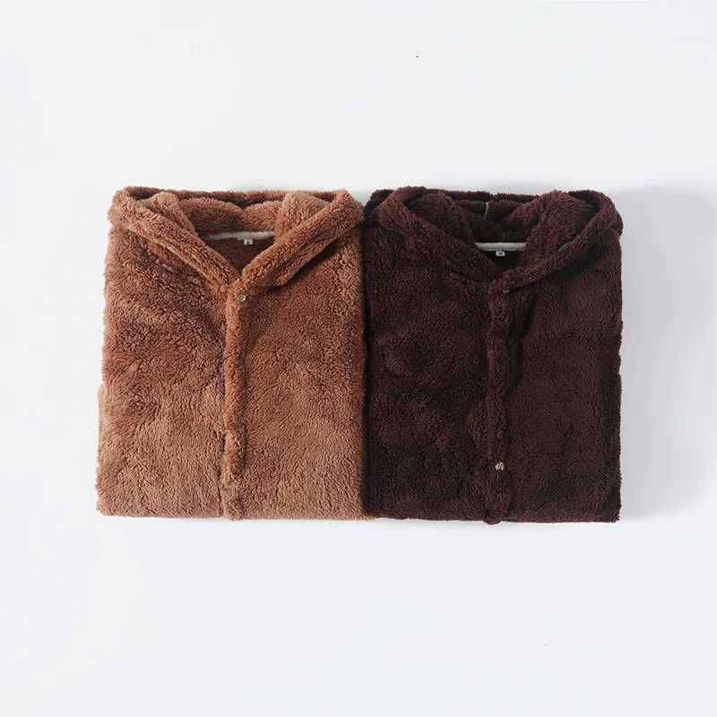 Winter Thicken Bathrobes Men and Women Kimono Robes Couples Warm Fleece Hoodie Bathrobe Mnes Long Sleeve Home Robes With Belt C251104