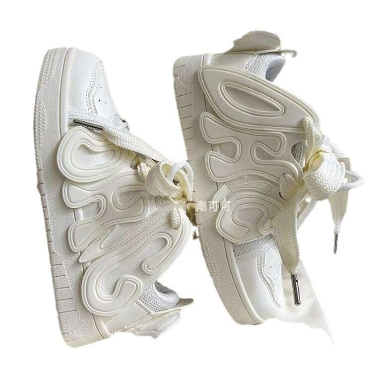 Women's board women's autumn 2023 new sports leisure letter shoes, versatile and niche design, white shoes