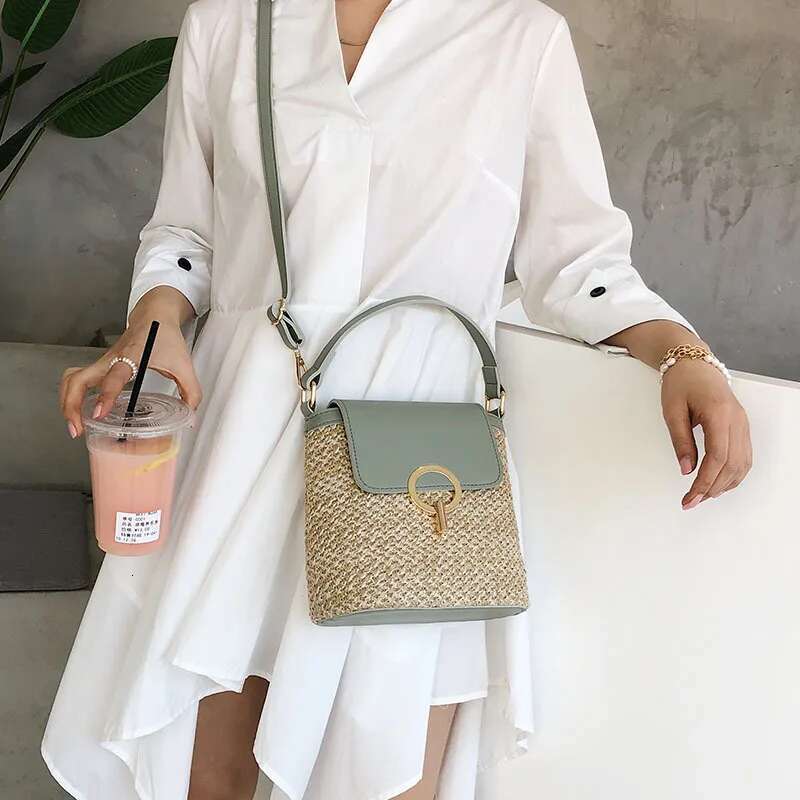 Beach Lady Travel Purses And Handbags Casual Chains Straw Bucket Women Summer Messenger Rattan Bags Shoulder Bag Bolsa