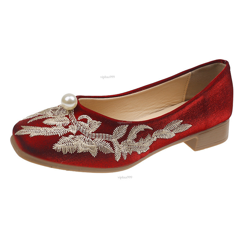 New Designer Sandals With Free Shipping Black Pointed High-heeled For Women In Spring Versatile Rhinestones Professional Work Commuting Women S Shoes 