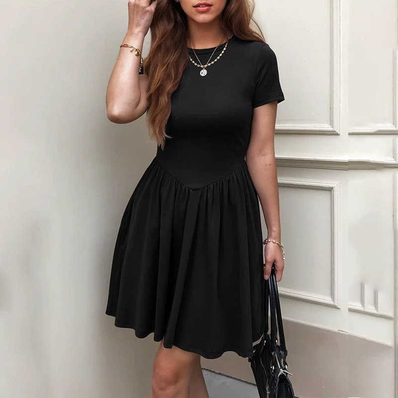 New 2025 spring/summer womens casual round neck short sleeved pleated solid color dress