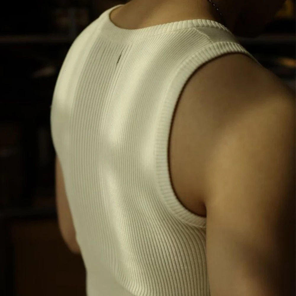Mens streetwear casual solid color knitted vest sports vest gym bottom shirt autumn hardcover ribbed vest sleeveless tee 250402