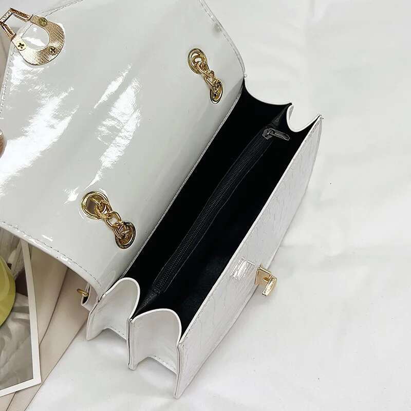 New Crocodile leisure Pattern Women s Shoulder Bag Fashion Chain Square Bag Wallet Designer Women s Pu Leather Crossbody Bag trend Daily Mobile Phone 