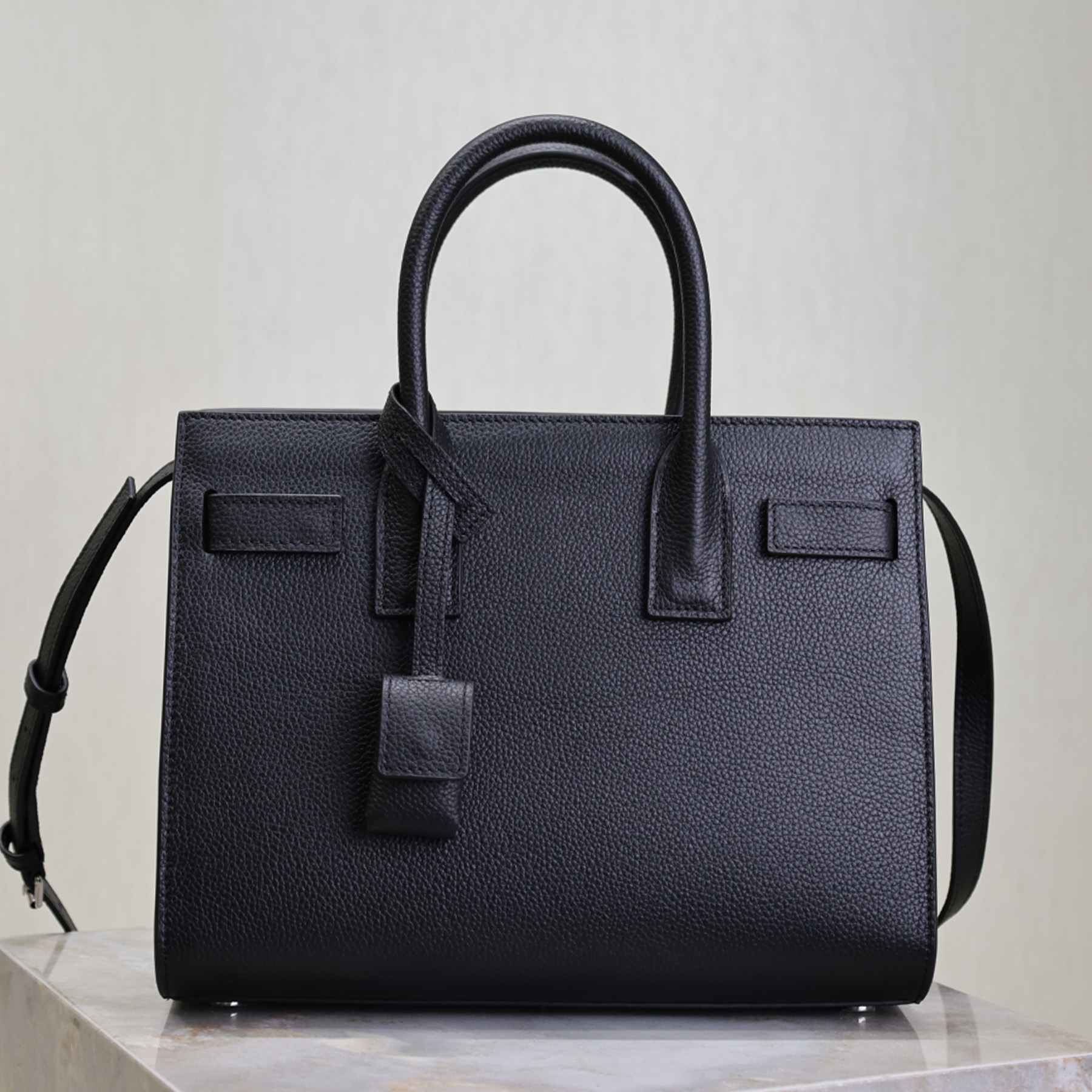 Top Quality 10A Supple Grained Leather Shoulder Bag Luxury Designer Genuine Leather Silver Hardware Crossbody Bag Removable Strap Handbag Zipper Pocket Clutch Bag