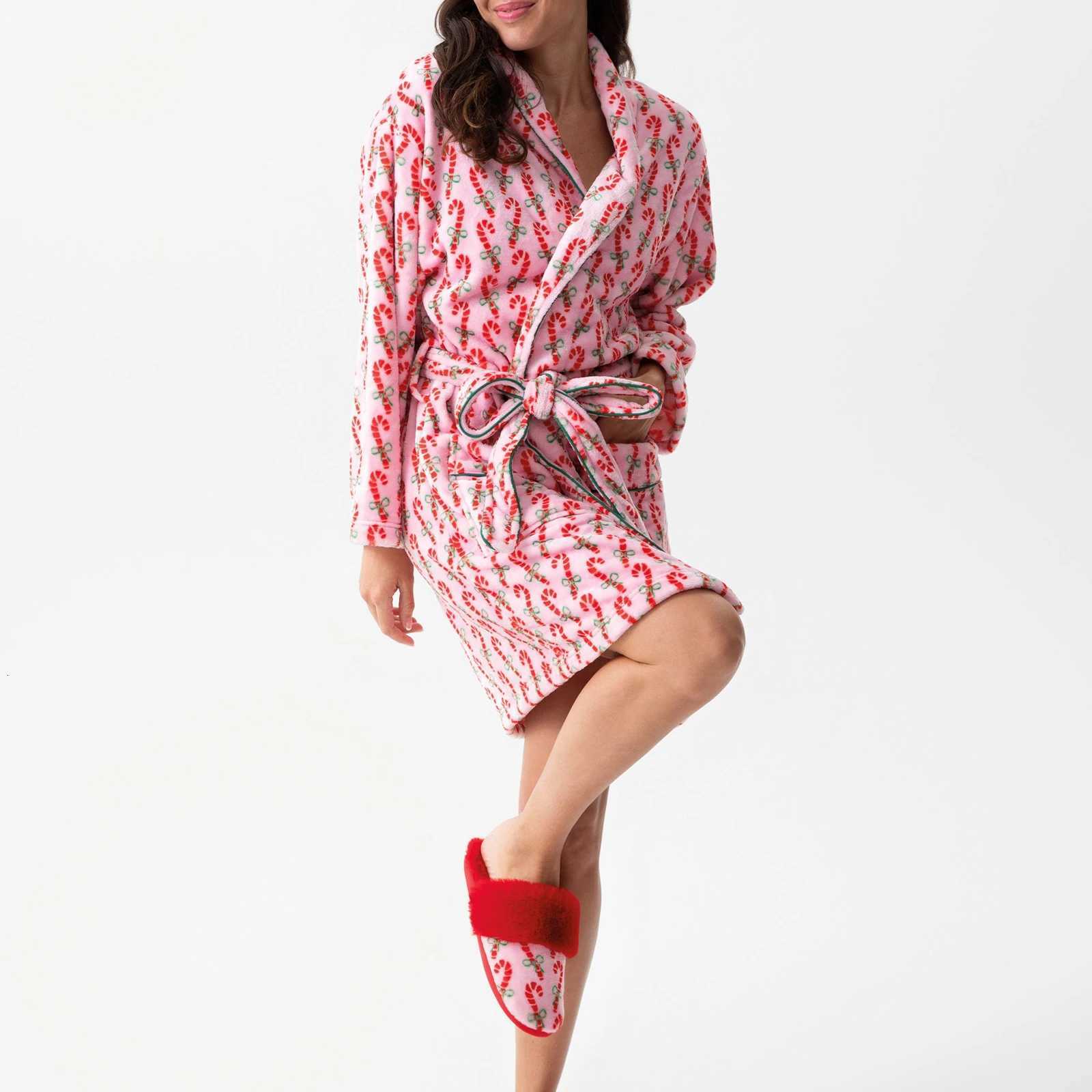 Designer Women Winter Plush Robe Long Sleeve Lapel Tie-up Stripe Heart Candy Triangle Prints Sleepwear Loungewear Y251104
