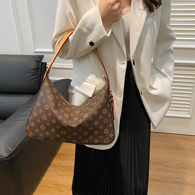 New luxury women's bag, shoulder crossbody tote handbag, ladies casual flap handbag, fashionable large capacity crossbody bag, underarm bag, fast