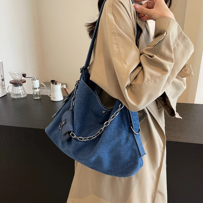 Spring Retro Denim Canvas Crossbody Bag Large Capacity Casual Communicating Shoulder Bag Simple Versatile Handbag 250402