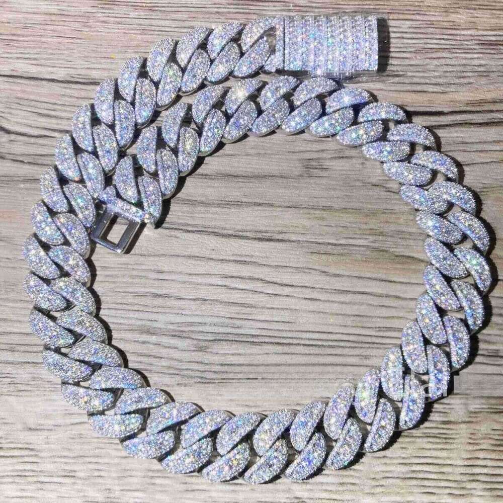 Durable Moissanite Cubic Zirconium Cuban Link Chain Necklace for Modern Men