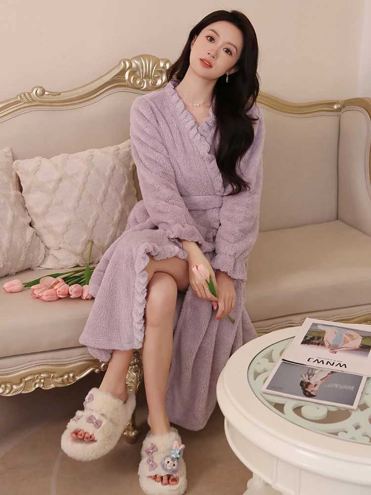 Winter Coral Fleece Robes Women Solid Ruffles Plush Plus Velvet Thicker Sleepwear Soft Comfortable Long Bathrobe Females Simple C251104