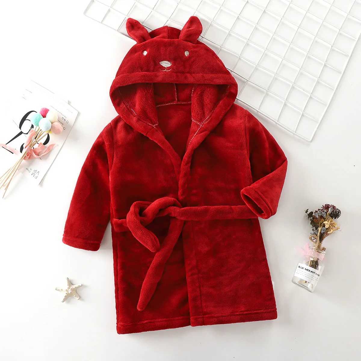 Personzed Autumn Winter Kids Hooded Bathrobe Baby Bath Robes Boys Girls Cartoon Rabbit Flannel Pajamas Long Sleeve Bathrobe C251104