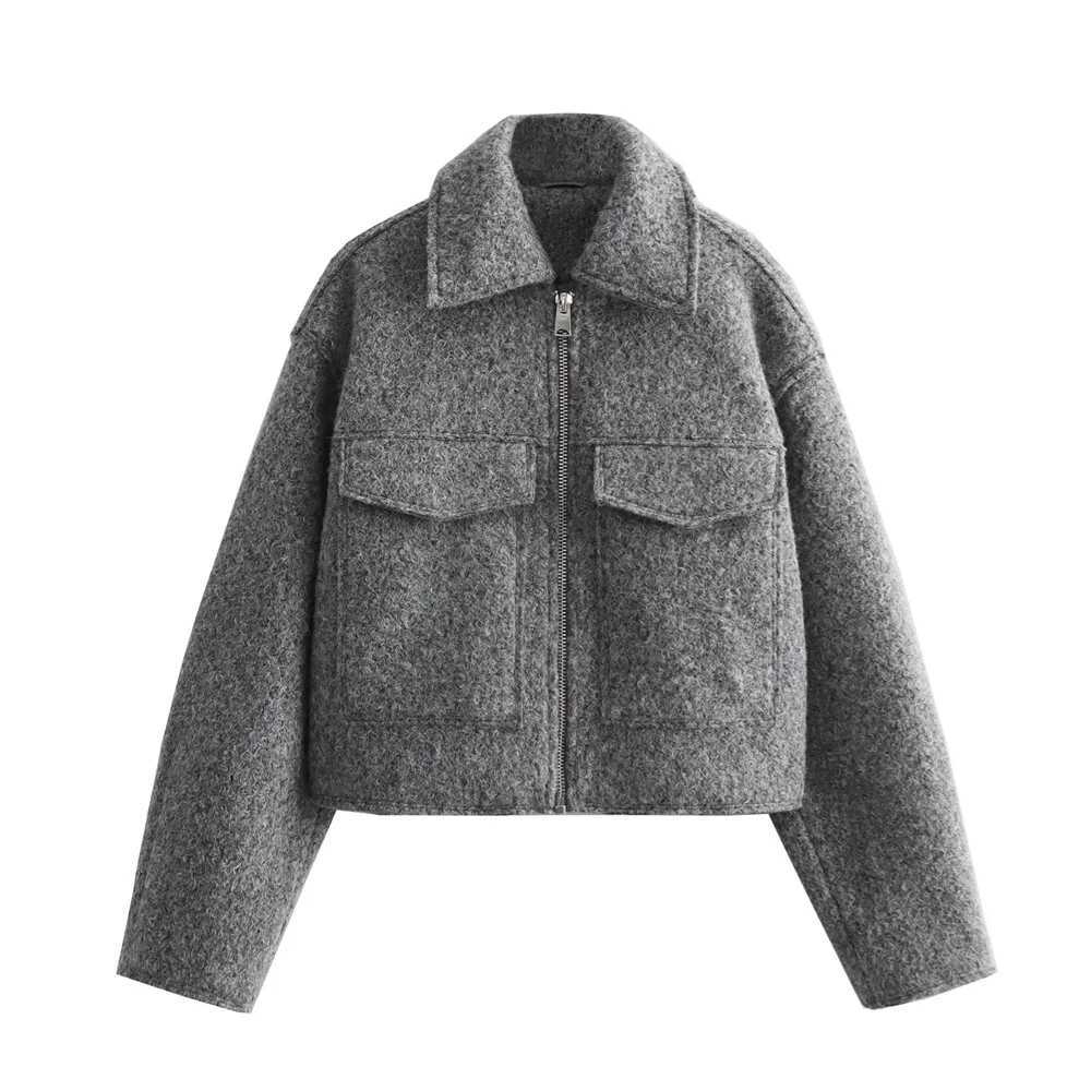 2024 AutumnWinter New Product Casual Womens Wear Simple and Fashionable Collar Pocket Decoration Short Jacket Coat J251103